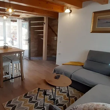 别墅 Fortuna House 斯塔里格勒